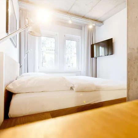 Green Design Loft Апарт-готель 4*