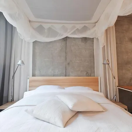 Green Design Loft Апарт-готель